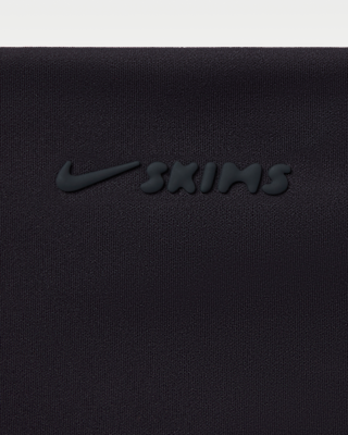 NIKE公式】NikeSKIMS Matte ウィメンズ マイクロスクープ ブラ